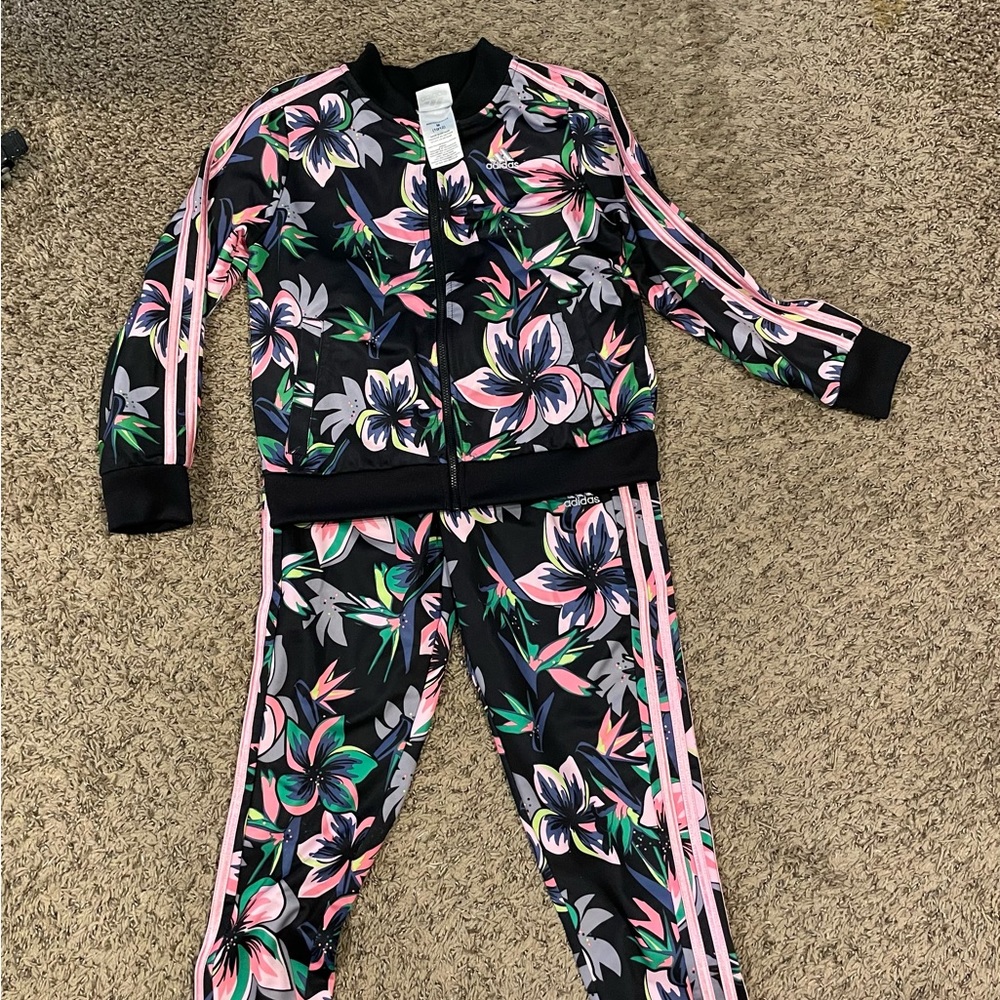 Girls sz.10/12 Adidas track set